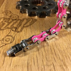 Bracelet chaîne femme rose et acier 1